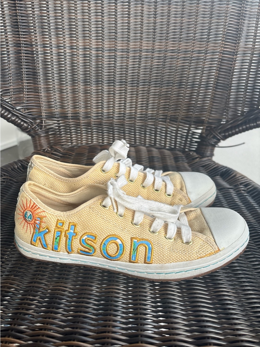Kitson LA Women’s sneakers Size 7 Vintage Y2K
